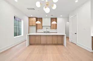 611 E 25th St, Houston, TX 77008 - Photo 7