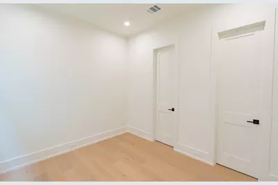 611 E 25th Street #B, Houston, TX 77008 - Photo 13