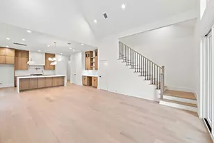 611 E 25th St, Houston, TX 77008 - Photo 13