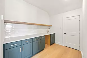 611 E 25th St, Houston, TX 77008 - Photo 29