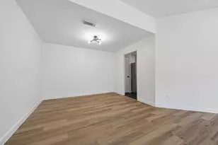 16123 Camino Del Sol Dr, Houston, TX 77083 - Photo 9