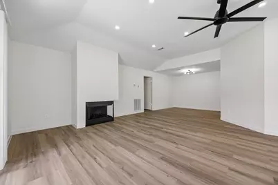 16123 Camino Del Sol Drive, Houston, TX 77083 - Photo 11