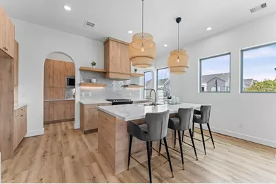 1122 W 17th Street #D, Houston, TX 77008 - Photo 1