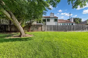 2555 Bering Dr, Houston, TX 77057 - Photo 37