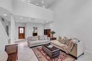 2555 Bering Dr, Houston, TX 77057 - Photo 7