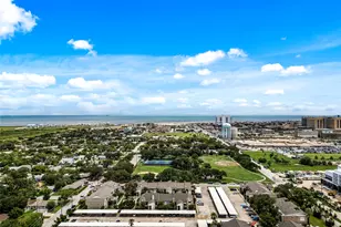 921 Marine Dr, Galveston, TX 77550 - Photo 35