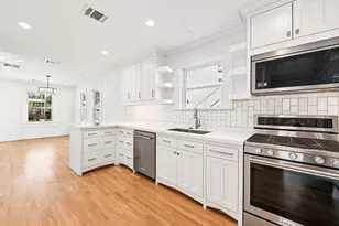 1222 Waverly St, Houston, TX 77008 - Photo 9