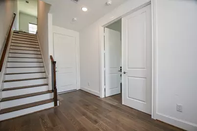 703 Bringhurst Street, Houston, TX 77020 - Photo 3