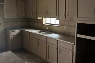 360 L R Outlaw Ln, Cleveland, TX 77328 - Photo 13