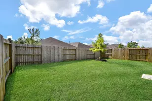1542 San Sebastien Dr, Conroe, TX 77301 - Photo 39
