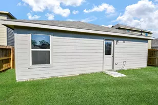 1542 San Sebastien Dr, Conroe, TX 77301 - Photo 35
