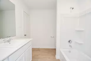 1542 San Sebastien Dr, Conroe, TX 77301 - Photo 31