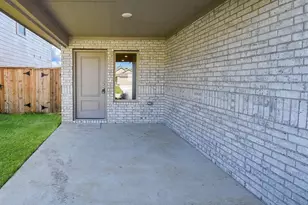 1542 San Sebastien Dr, Conroe, TX 77301 - Photo 5