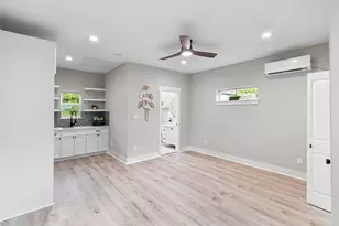 1308 Sydnor St, Houston, TX 77020 - Photo 31