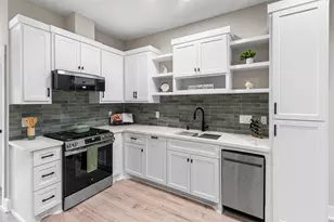 1308 Sydnor St, Houston, TX 77020 - Photo 17