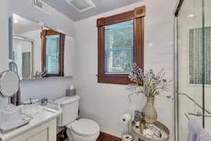 1724 S Ball St, Galveston, TX 77550 - Photo 7