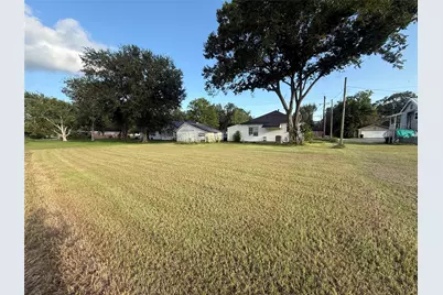 2213 Matthews Street, Bay City, TX 77414 - Photo 3