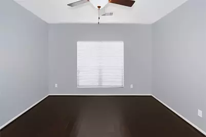 4918 Vista Village Lane, Houston, TX 77092 - Photo 15