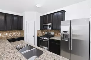 4918 Vista Village Ln, Houston, TX 77092 - Photo 11
