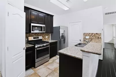 4918 Vista Village Lane, Houston, TX 77092 - Photo 9