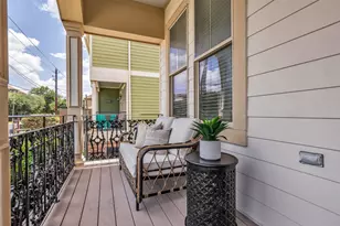 1122 W 18th St, Houston, TX 77008 - Photo 3