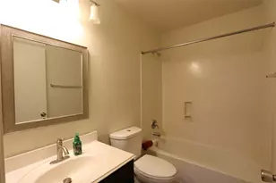 13118 Willow Landing Ln, Houston, TX 77085 - Photo 5