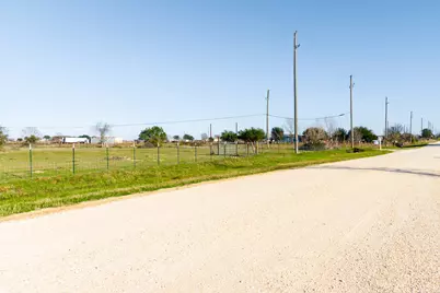 682 Schultz Road S, Sealy, TX 77474 - Photo 31