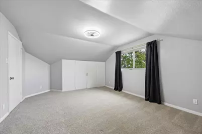 2406 Brooktree Drive, Houston, TX 77008 - Photo 23