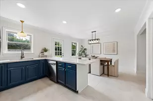 2406 Brooktree Dr, Houston, TX 77008 - Photo 13