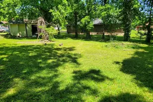 707 W Houston St, Clarksville, TX 75426 - Photo 5