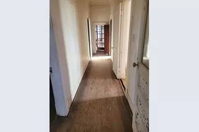 707 W Houston Street, Clarksville, TX 75426 - Photo 9