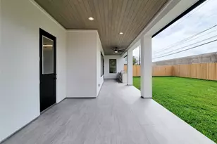 6525 Rolla St, Houston, TX 77055 - Photo 45