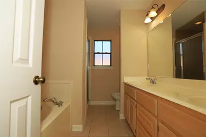 113 Silver Bay Lane, Lake Jackson, TX 77566 - Photo 7