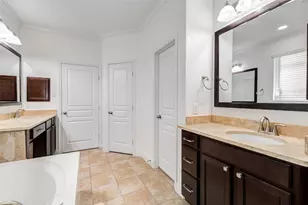 38 S Pinto Point Cir, The Woodlands, TX 77389 - Photo 37