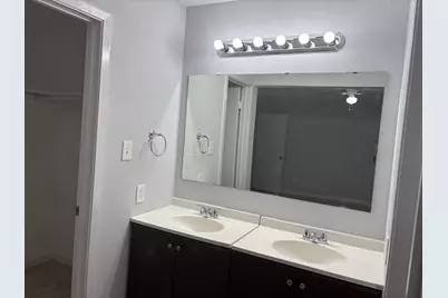 10446 Towneview Drive, Sugar Land, TX 77498 - Photo 13