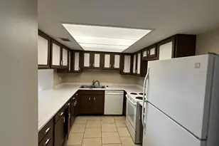 2287 Triway Ln, Houston, TX 77043 - Photo 7