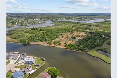 4700 Starboard Lane, Dickinson, TX 77539 - Photo 19