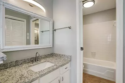 18617 Egret Bay Boulevard #1001, Webster, TX 77058 - Photo 9