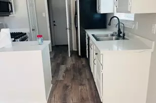 8403 Battleoak Dr, Houston, TX 77040 - Photo 9