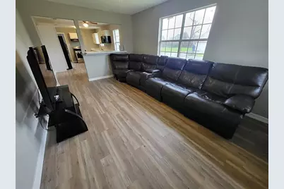 211 Peach Street, Sweeny, TX 77480 - Photo 3