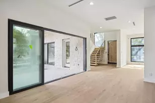 2102 Tangley St, Houston, TX 77005 - Photo 9