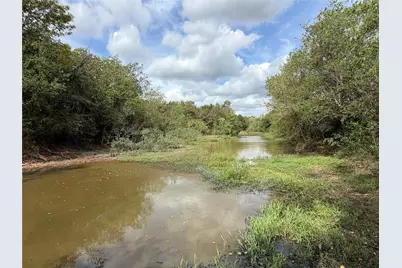 33450 Howell Road, Waller, TX 77484 - Photo 19