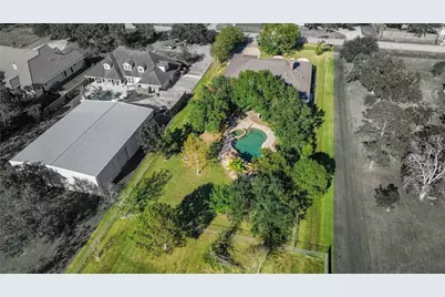 310 Rustic Lane, Friendswood, TX 77546 - Photo 49