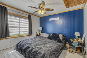 805 Trinity St, Anahuac, TX 77514 - Photo 11