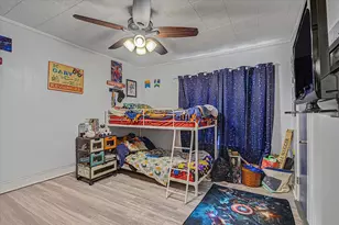 805 Trinity St, Anahuac, TX 77514 - Photo 9