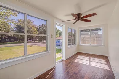 805 Trinity Street, Anahuac, TX 77514 - Photo 3