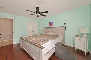 1815 Glen Oak Ct, Sugar Land, TX 77479 - Photo 31