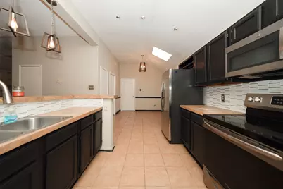 13563 Catalina Village Drive, Houston, TX 77083 - Photo 9