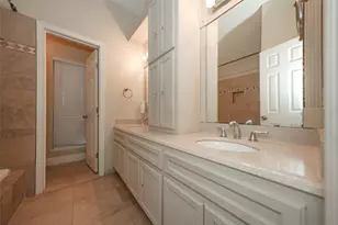 13563 Catalina Village Dr, Houston, TX 77083 - Photo 21