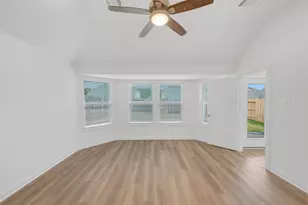 10223 Burton Path, Montgomery, TX 77316 - Photo 17